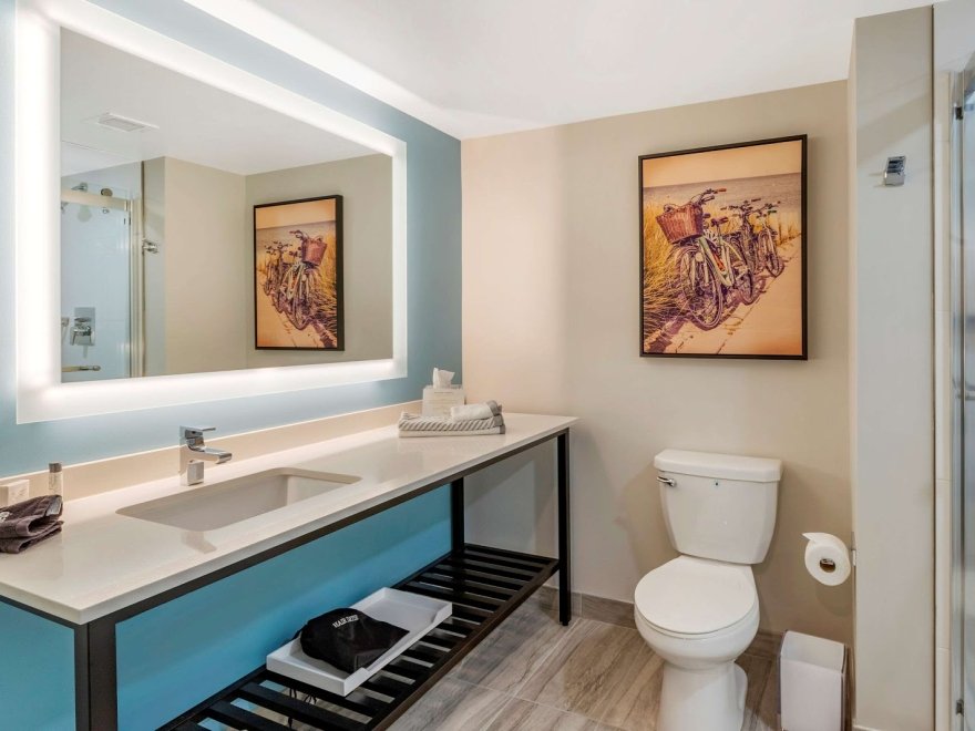 Cambria Hotel Ocean City - Bayfront